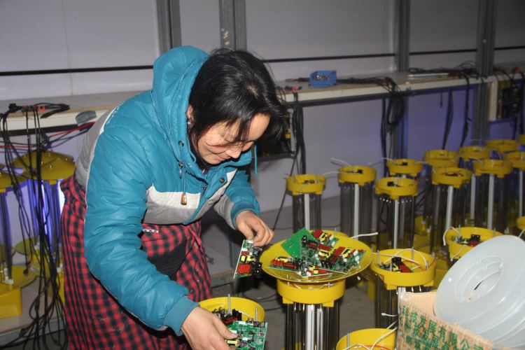久久精品性爱视频视频 每一台灯都必须全神贯注